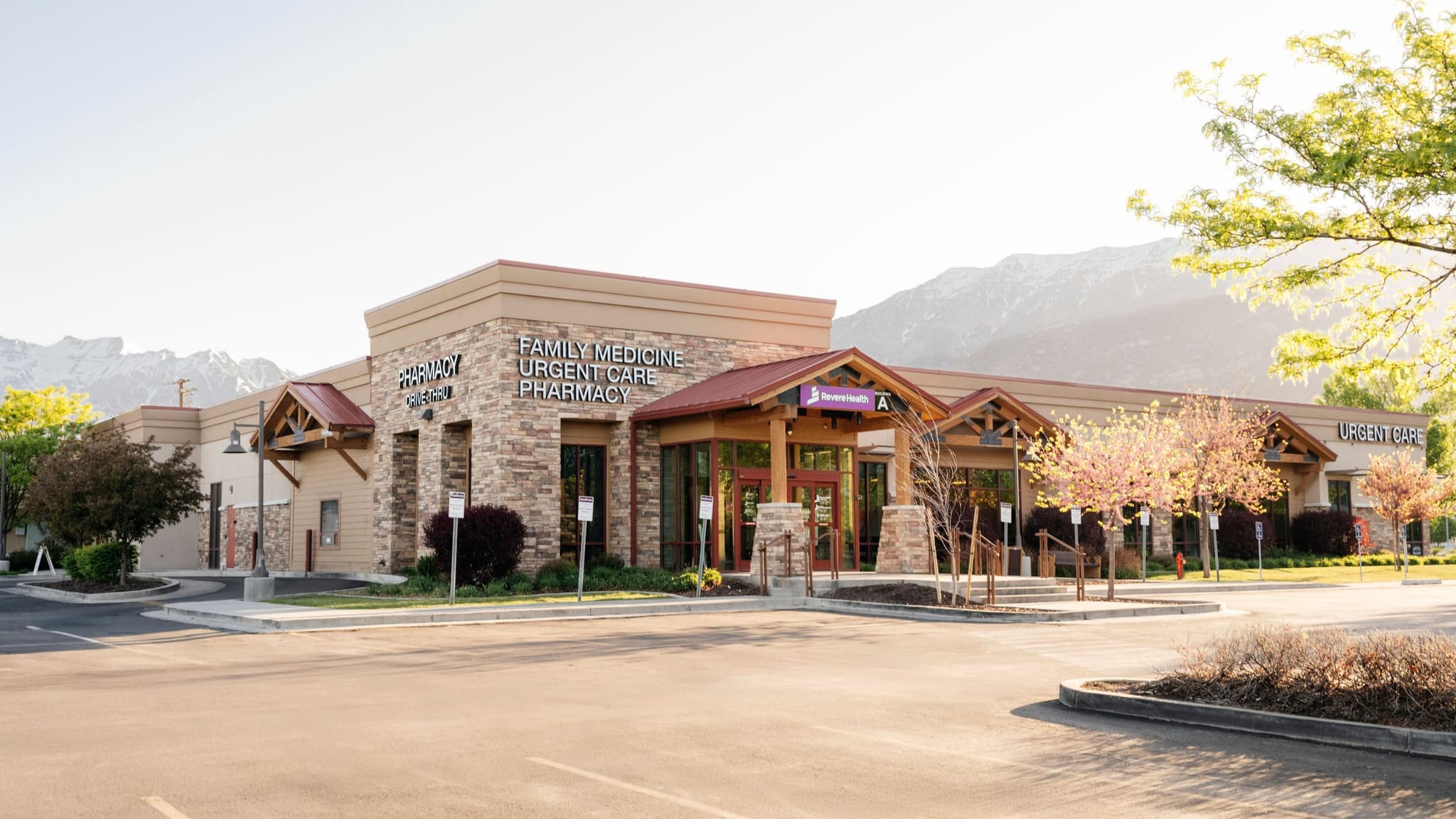 Front entrance with covered walkway leading into the Revere Health Weight Loss & Nutrition Center.