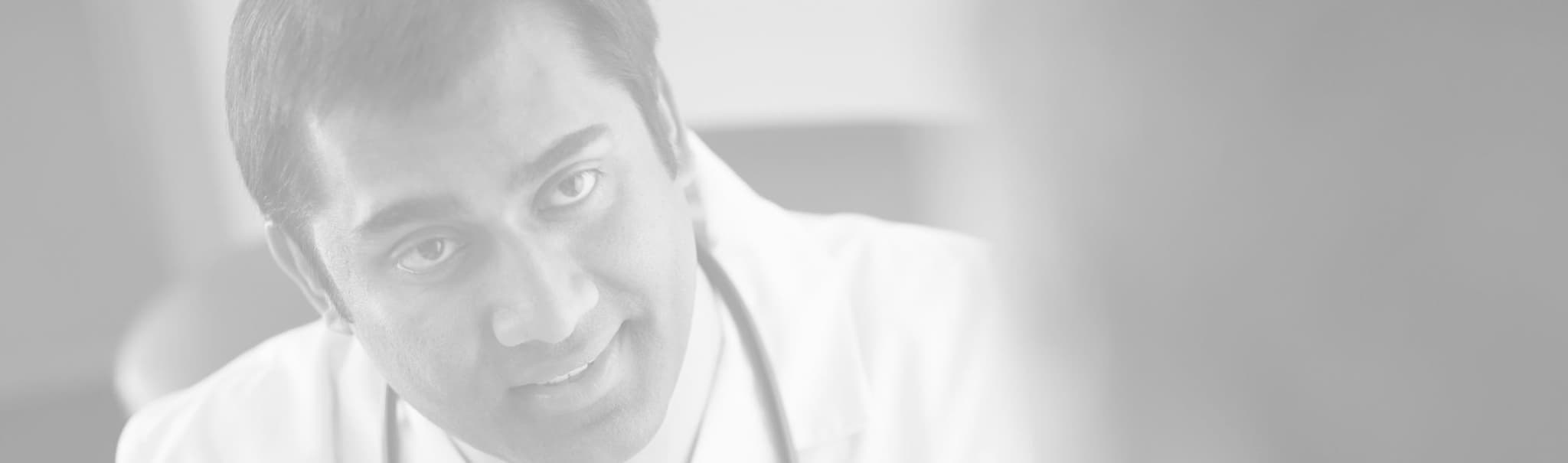 Picture of doctor explaining things to patient