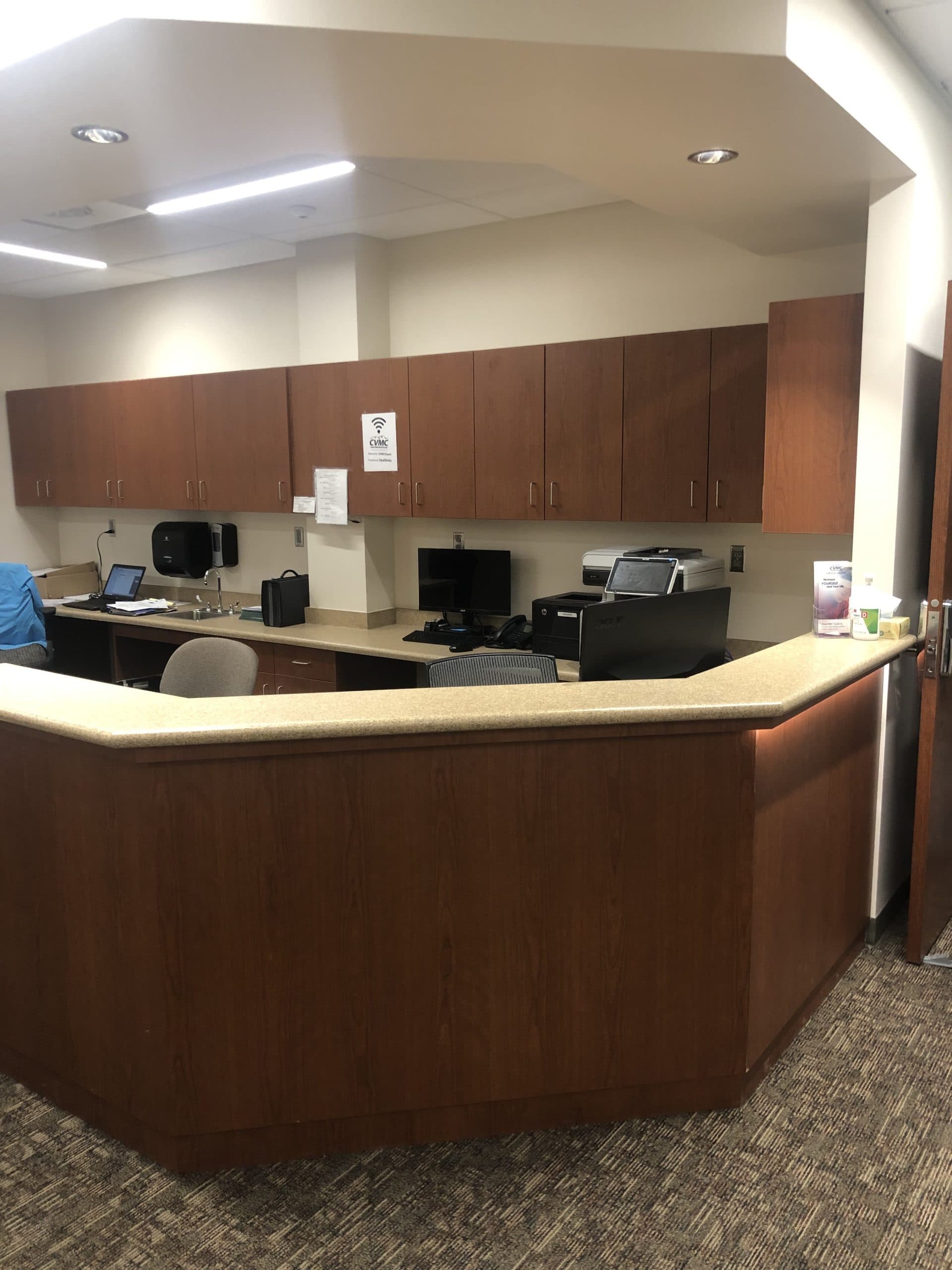 Image of Nephi Clinic front desk