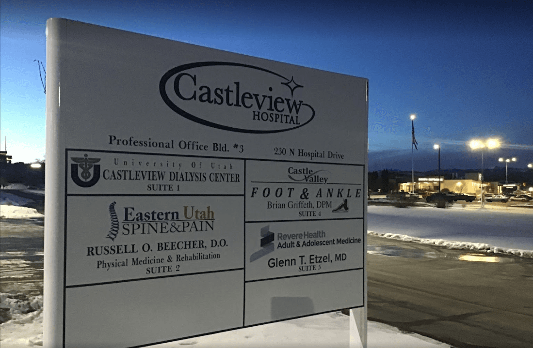 Price Adult Medicine Clinic sign