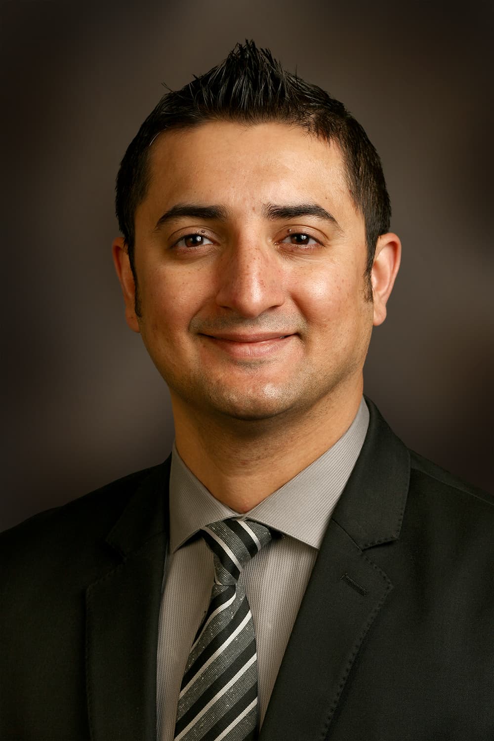 Faraz Luni, MD