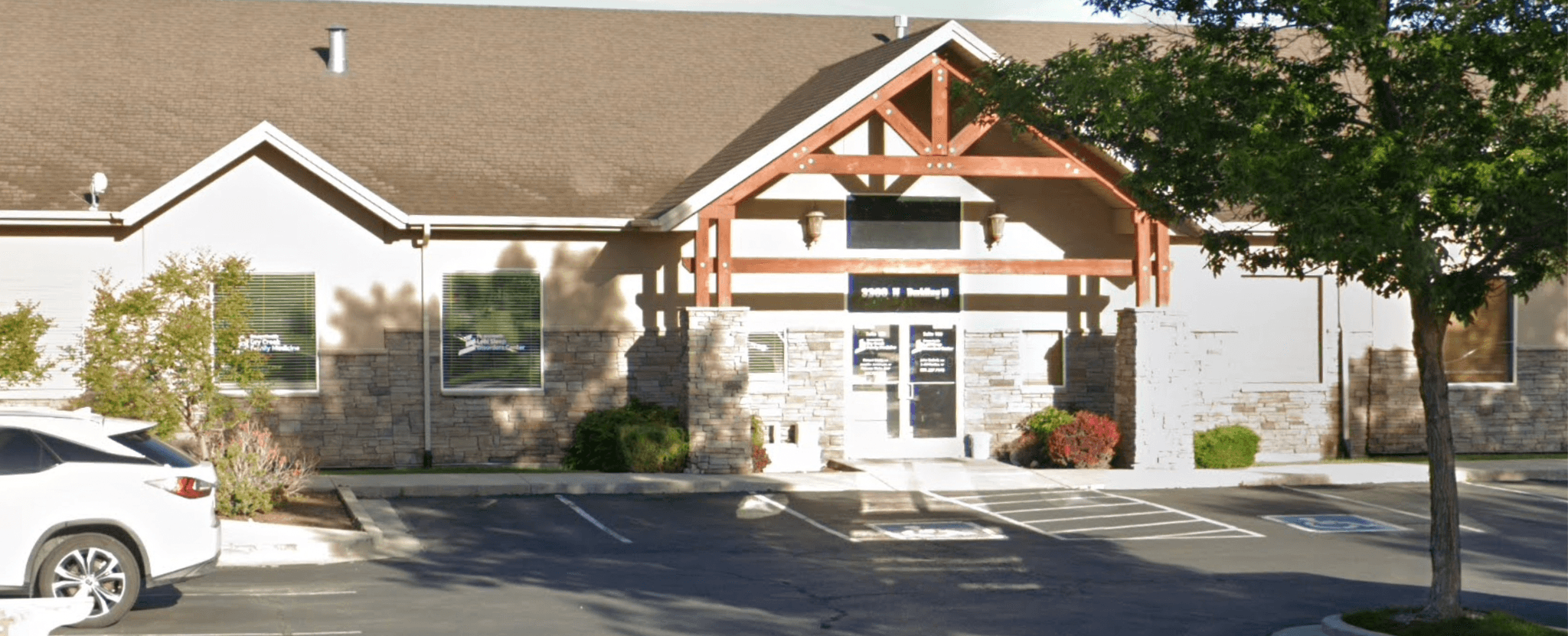 Image of Visit Revere Health's Dry Creek Medical Center in Lehi, Utah for your family medicine and behavioral health needs.