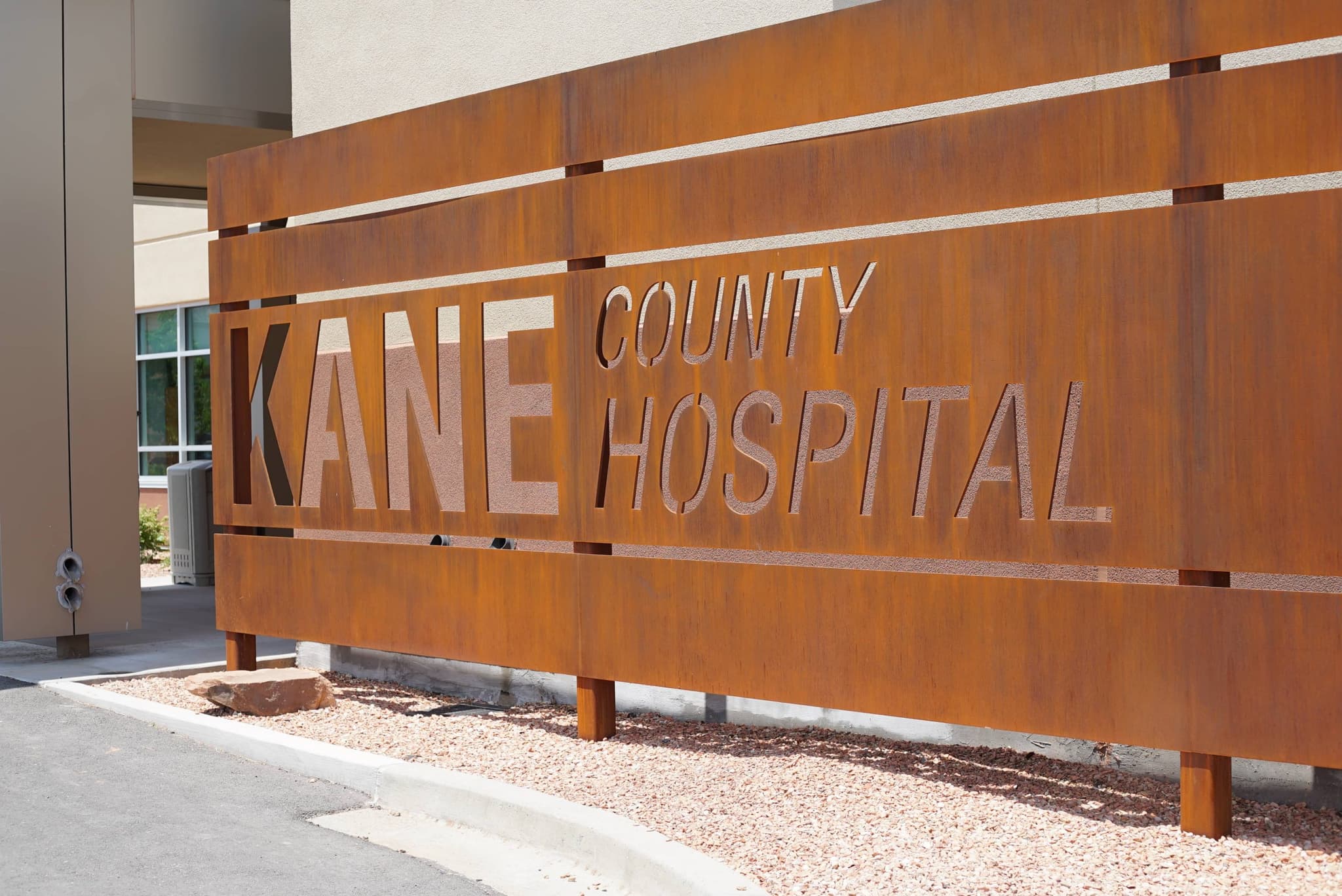 Image of close up of sign on front of doctors office. Located in Kane County, Kanab Family Medicine offers affordable, professional healthcare. Visit us today!