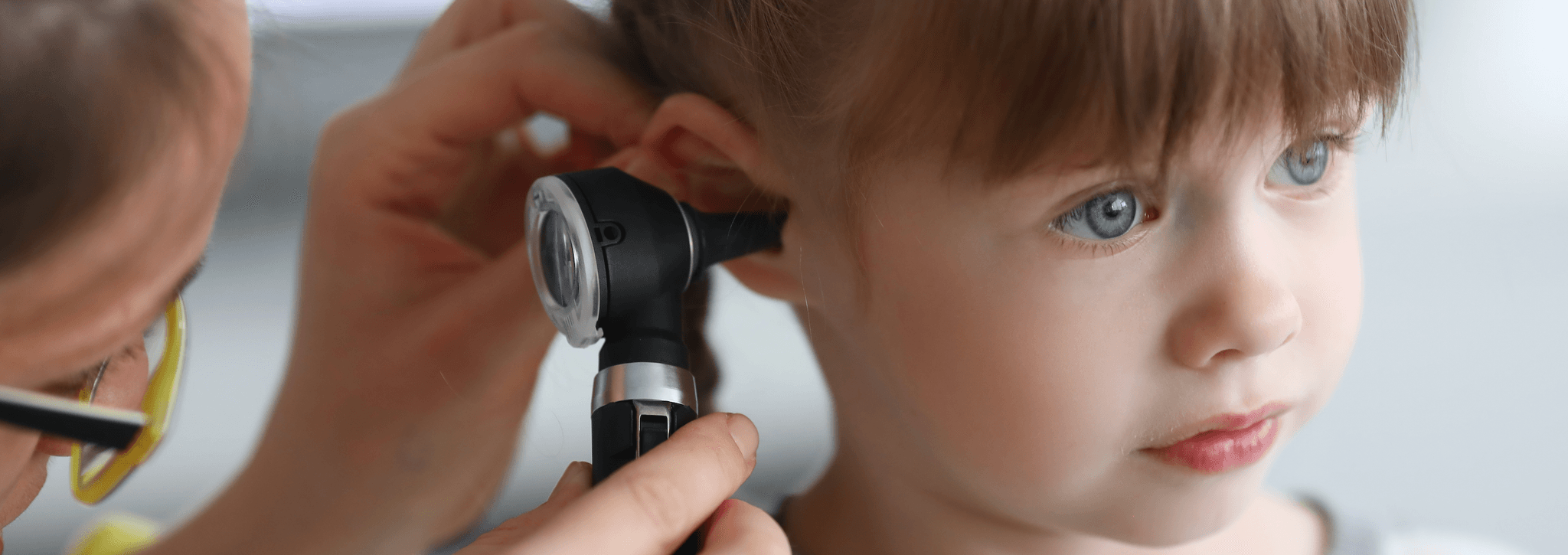 child getting ear exam