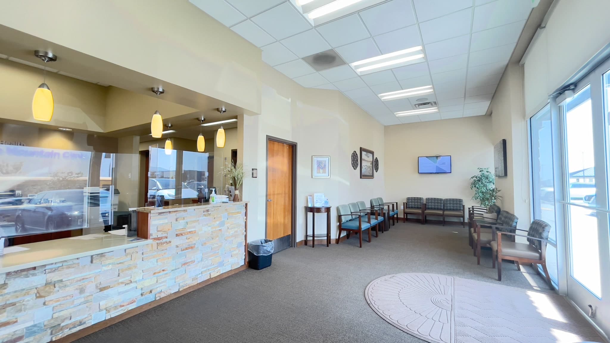 4095 e pony express Pkwy Eagle mountain clinic front desk