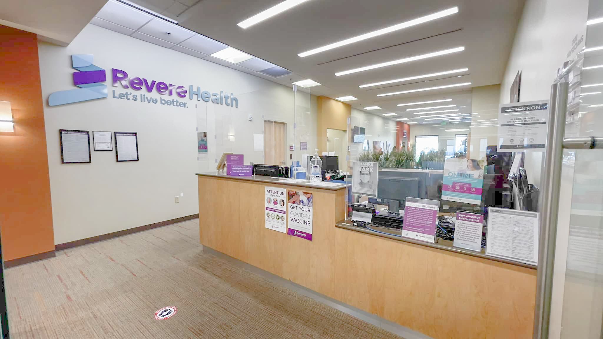 Image of Mountain Point revere health front desk